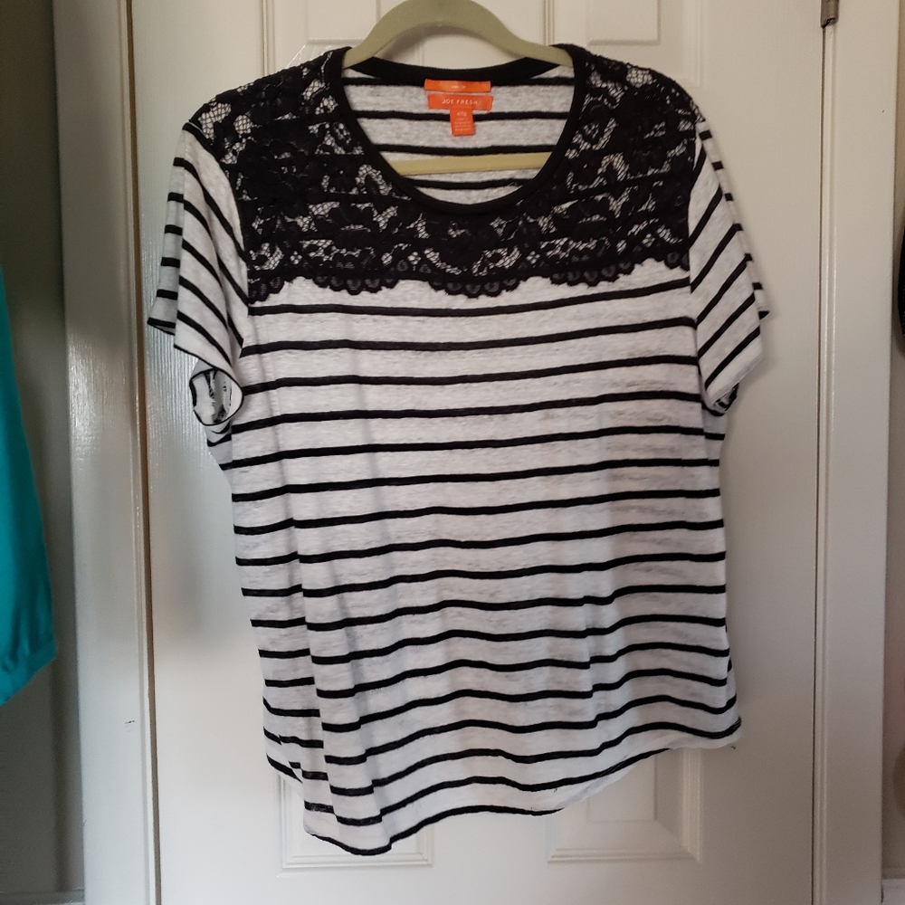 Joe Fresh dressy tee shirt with lace detail